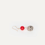 Jupetí Sphere Earrings with a gemstone